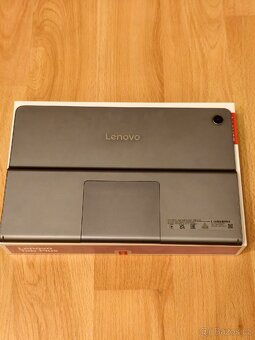 Lenovo Tab Plus - 3