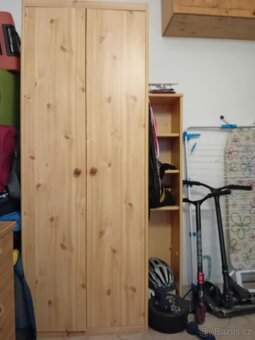 Skříň šatní - 3