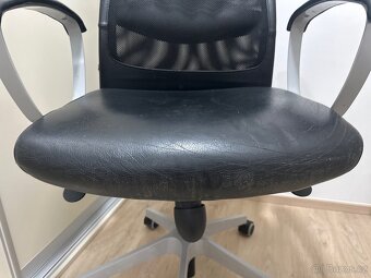IKEA MARKUS – kancelářská židle (použitá, plně funkční) - 3