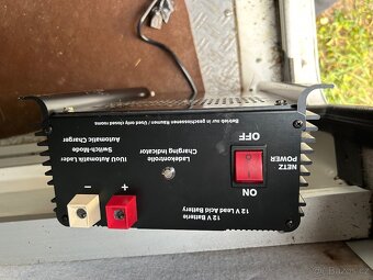 Nabíječka baterie Waeco Mobitronic - 3