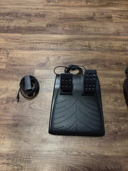 Logitech Driving Force GT + pedály – velmi pěkný stav - 3