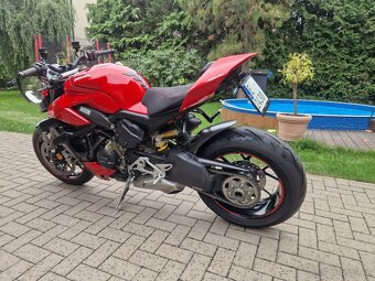 DUCATI STREETFIGHTER V4 - 3