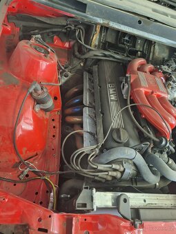 Bmw e30 325i coupe - 3