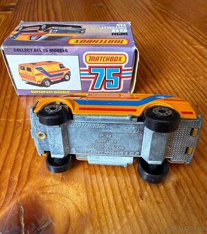 MATCHBOX 75 - Chevy van #68 - 3