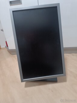 Monitor Dell 2209WA - 3