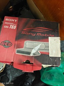 Compact disk Changer Sony cdx-t69 - 3