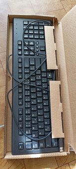 PRODÁM STOLNÍ PC HP - 3
