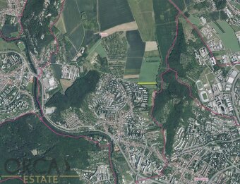 Prodej spoluvlastnického podílu 1123 m2 na pozemku v k.ú. Ko - 3