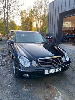 Mercedes W211 E220cdi - 3