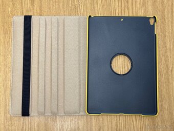 Kryt se stojánkem na tablet 10,5" - 3