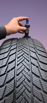 235/50/19 Bridgestone, zimní pneumatiky. Poslání na dobírku - 3