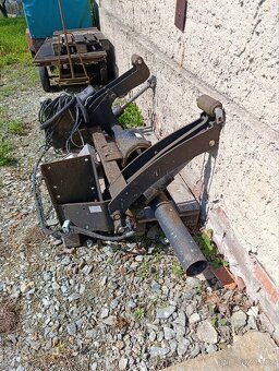 Hydraulické čelo - 3