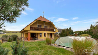 Velký rodinný dům 6 + 2, na pozemku 1.067 m2, Tuchoměřice, P - 3