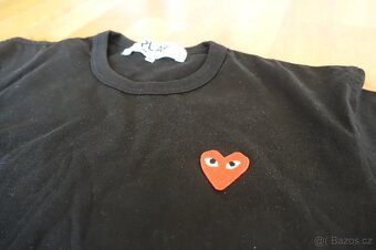 Originální tričko Comme des Garçons Play srdce – vel. M – če - 3
