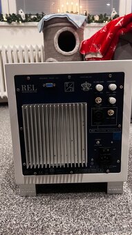 REL T7i - 3