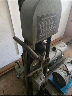Hydraulický zvedák 1,5t - 3