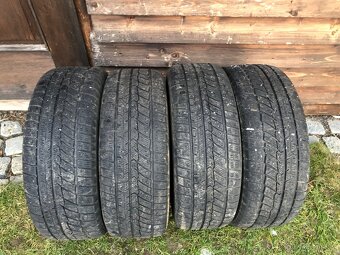 Pneumatiky Superb 205/55 R16 zimní  s disky a opoklice - 3