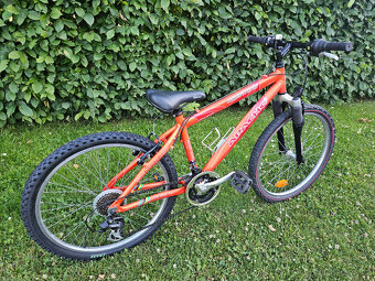 Juniorské 24" horské hliníkové kolo APACHE, rám 13" - 3