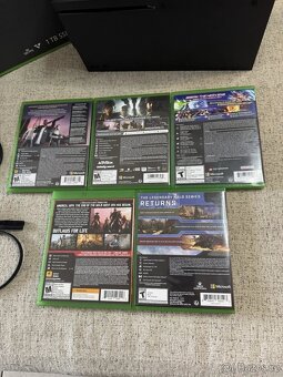 Prodám Xbox Series X 1TB+5x hra - 3