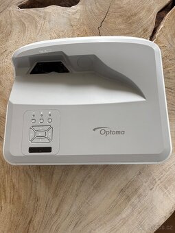 Prodám laserový projektor Optoma ZU 500UST - 3