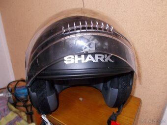 Helma Shark XL - 3