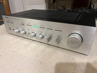 Zesilovač Yamaha A-560 - 3