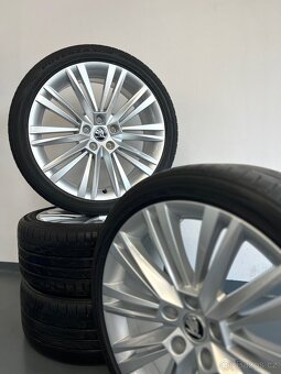 Letní ☀️ Alu kola Canopus, Škoda Superb 3, 5x112 r19 - 3