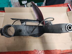 Ducati kyvná vidlice - 3