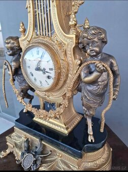 Starožitné bronzové hodiny Imperial - 3