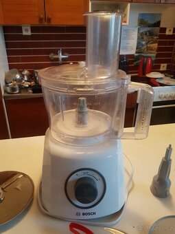 Kuchyňský robot - skoro nový Bosch MCM3200W - 3