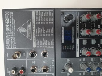 Behringer Xenyx 2442fx - 3
