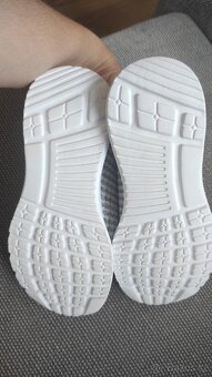 Sálové tenisky Loap vel.33 - 3