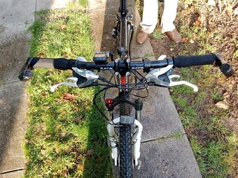 Juniorské kolo AUTHOR 26" - 3