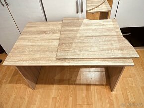 Sestava psacích stolů - 2x levý dub, 1x pravý bílý malovaný - 3