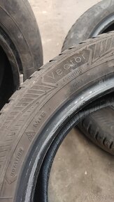 Celoroční Goodyear 215/55/17 - 3