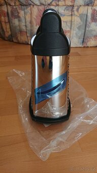 Struhadlo KitchenAid čtyřstranné se zásobníkem - 3