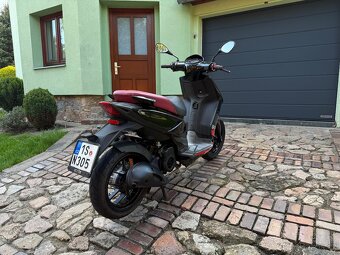 Aprilia sr125 - 3