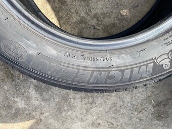 Pneu 205/55 R16 - 3