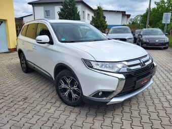 Mitsubishi Outlander 2.0 MIVEC, KAMERA rok 2016 - 3