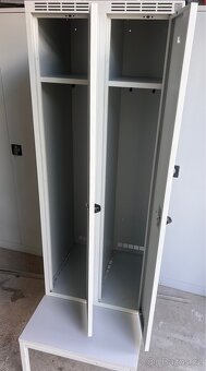 Šatní skříň s lavičkou celoplechová - 3