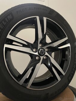 Orig zimní Volvo XC60 R-design r19 + 235/55/19 95% - 3