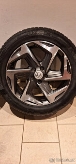 Honda CR-V, 235/55 R19 - 3