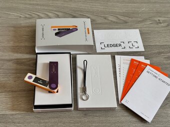 Ledger Nano X peněženka Cold crypto Hardware wallet retro - 3