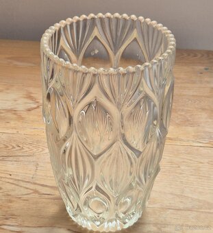 Retro lisovaná skleněná váza 20 cm,  váha 1,30 kg - 3