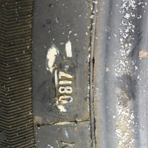 285/50 R20 zimní - 3