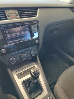 Škoda Octavia 3 still 2018 roku. - 3