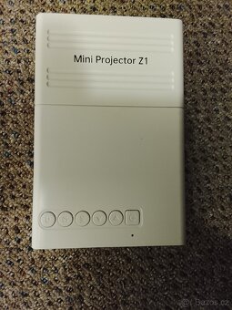 Prodám malý ale šikovný projektor - 3