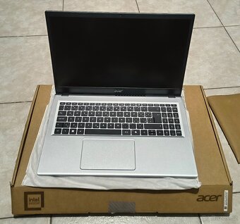 Acer Aspire Go 15 Pure Silver i3-N305, 8GB, 512GB,záruka rok - 3