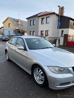 BMW E90 318d - 3