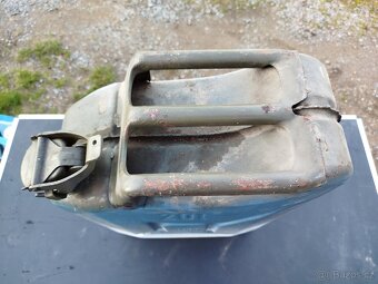 Starý plechový kanystr 20l , 1989 - 3